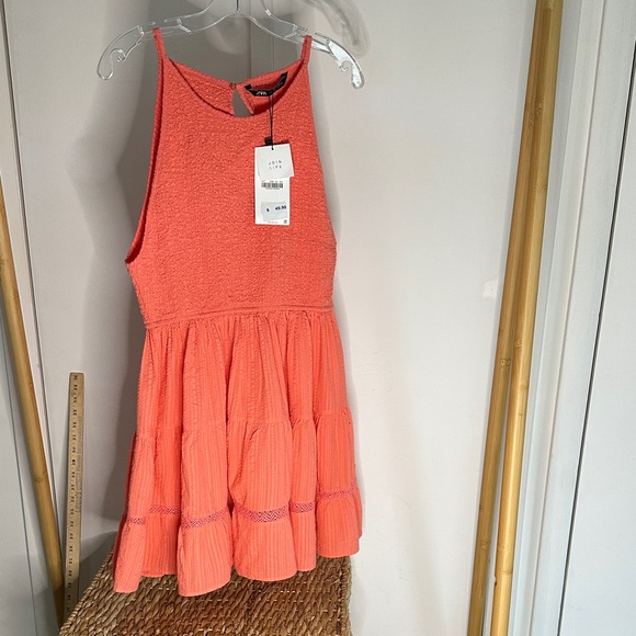 Zara Dresses & Skirts - Zara Coral Dress size large